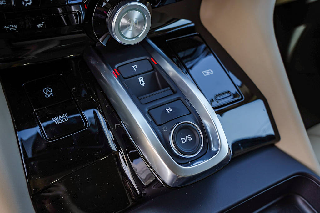 Thumbnail: 2025 Acura MDX - 13