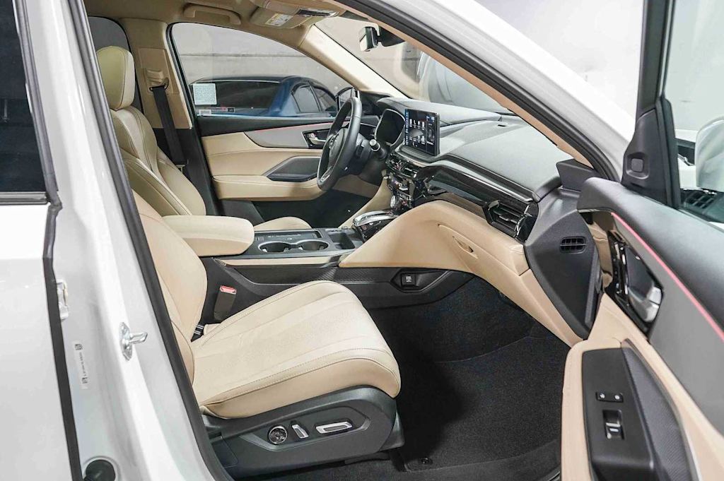 Thumbnail: 2025 Acura MDX - 9