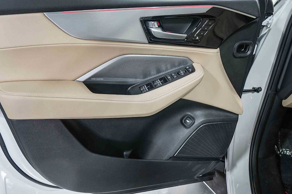 Thumbnail: 2025 Acura MDX - 24