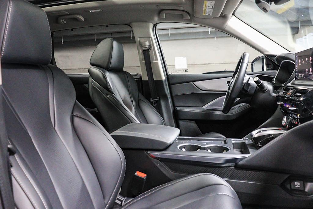 Thumbnail: 2025 Acura MDX - 9