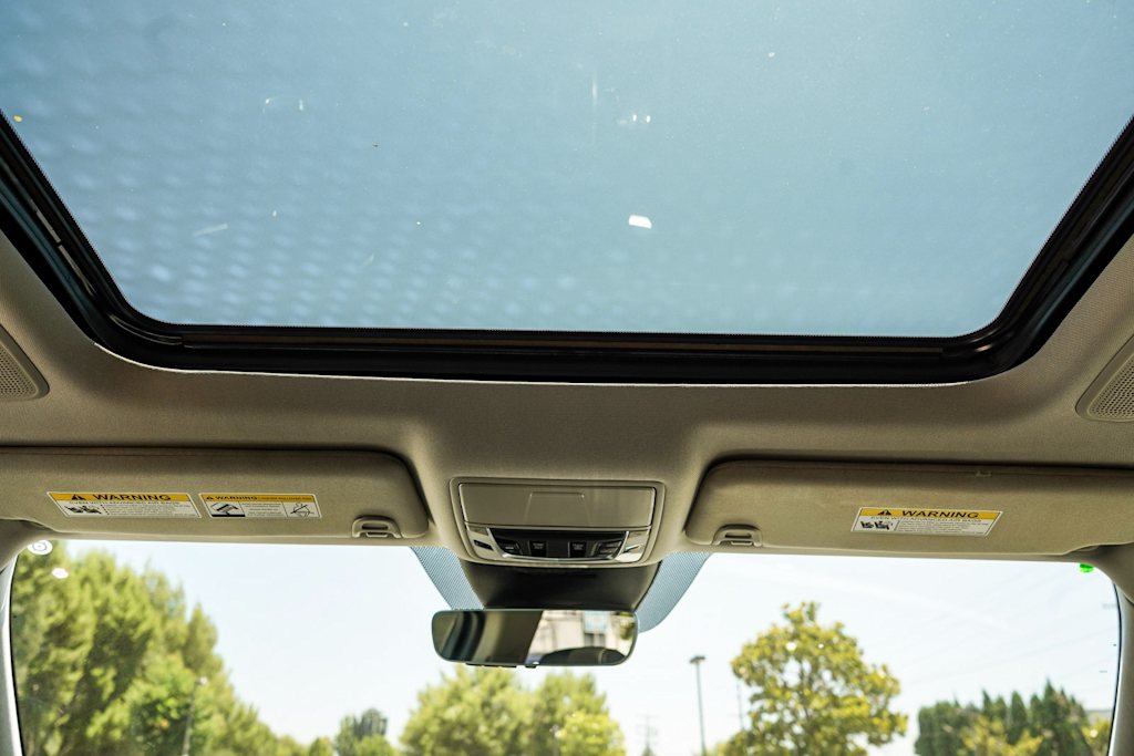 Thumbnail: 2025 Acura MDX - 25