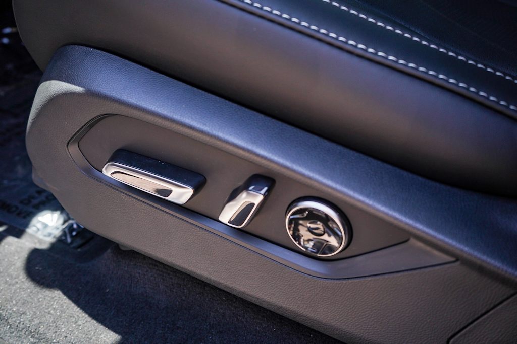 Thumbnail: 2025 Acura MDX - 27