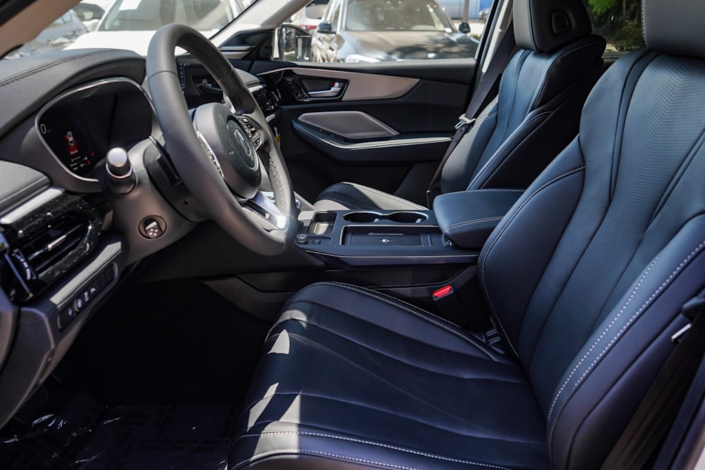 Thumbnail: 2025 Acura MDX - 10