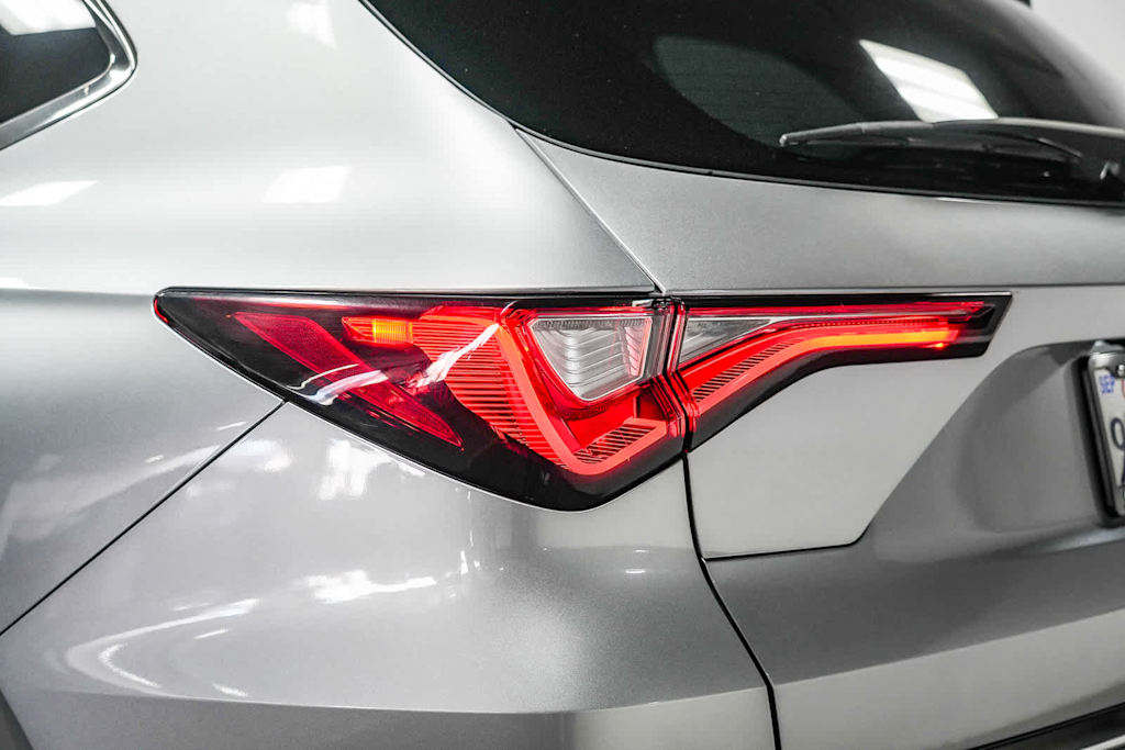 Thumbnail: 2023 Acura MDX - 20