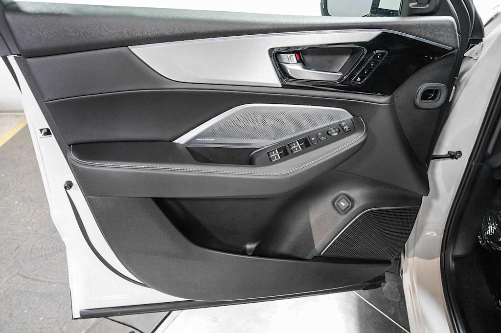 Thumbnail: 2026 Acura MDX - 26