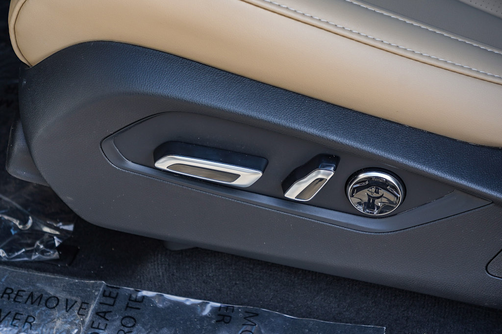 Thumbnail: 2025 Acura MDX - 30