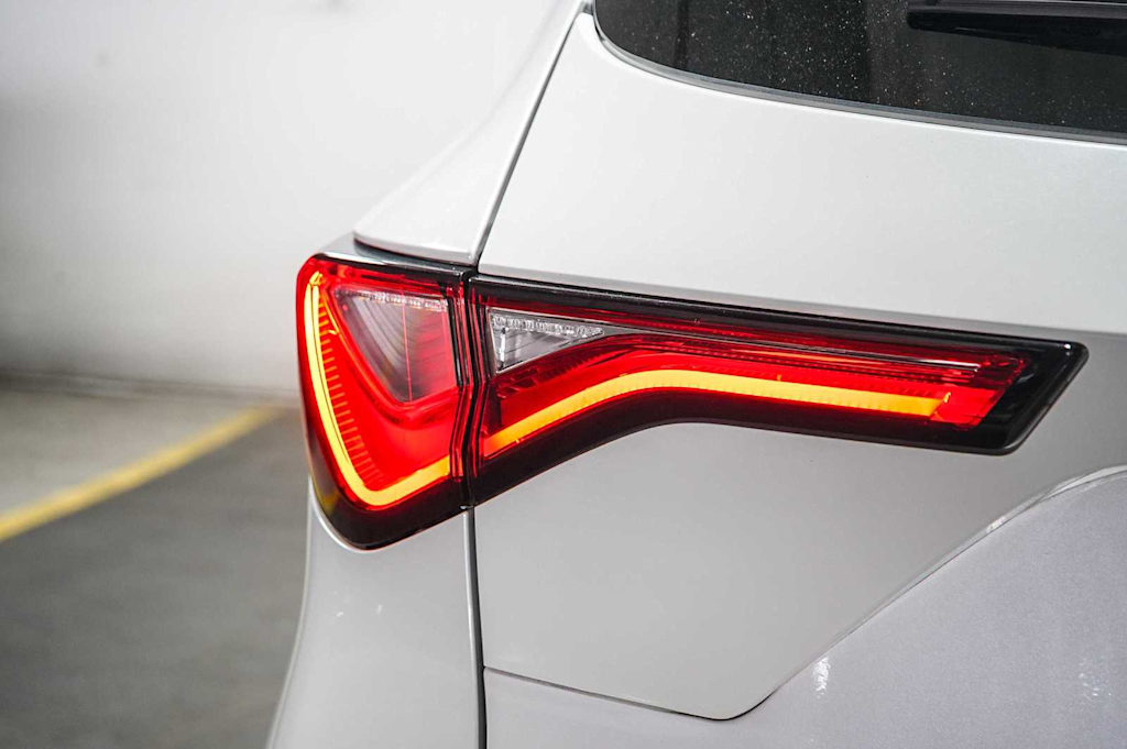 Thumbnail: 2023 Acura MDX - 22