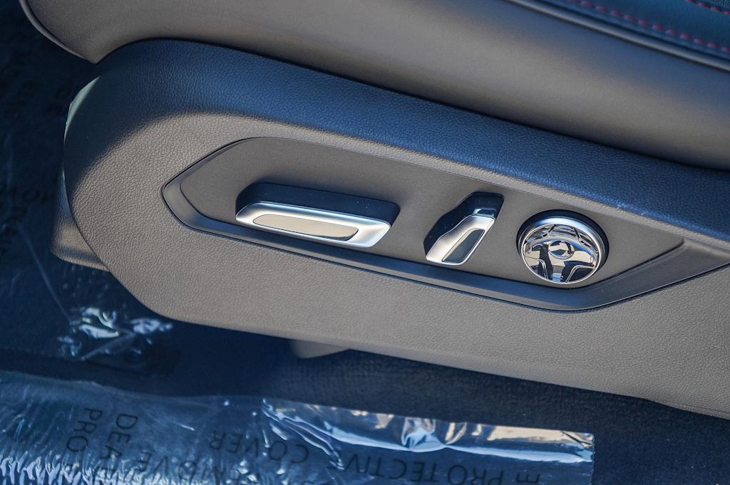 Thumbnail: 2026 Acura MDX - 26