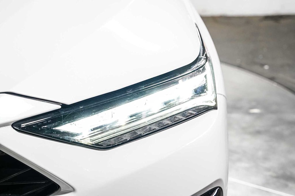 Thumbnail: 2025 Acura MDX - 20