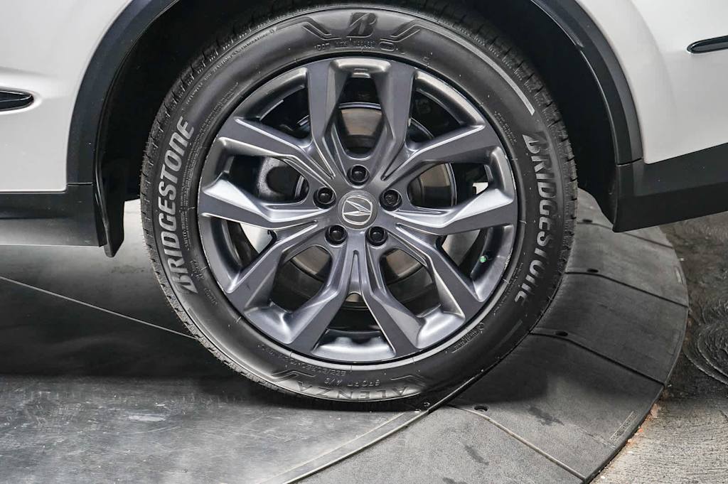 Thumbnail: 2023 Acura MDX - 23