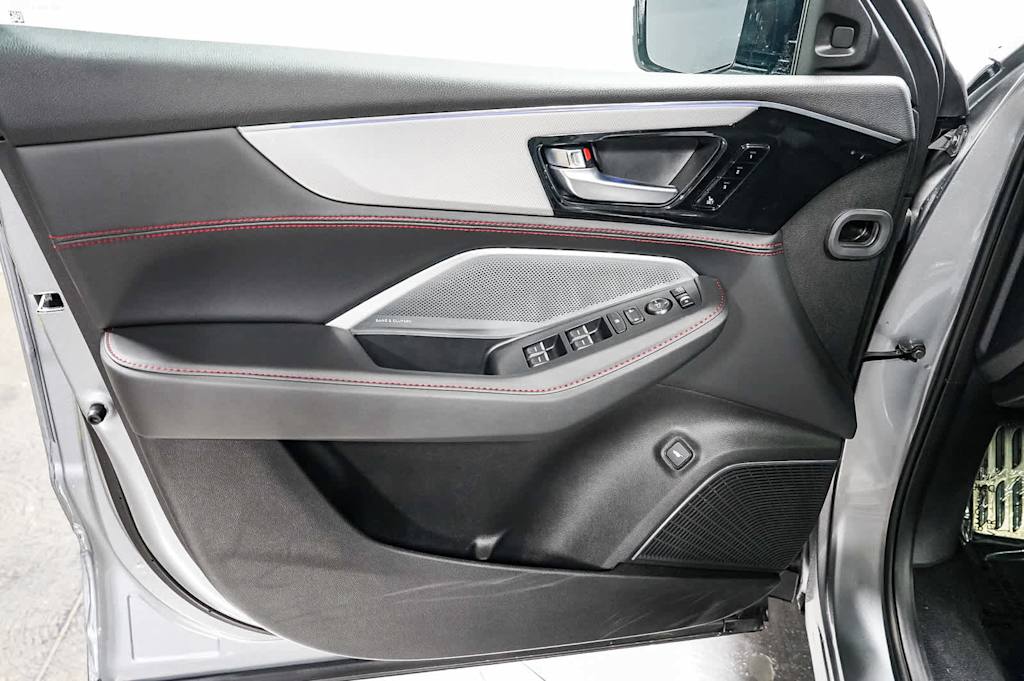 Thumbnail: 2025 Acura MDX - 27