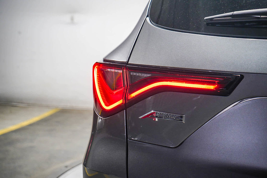 Thumbnail: 2023 Acura MDX - 23