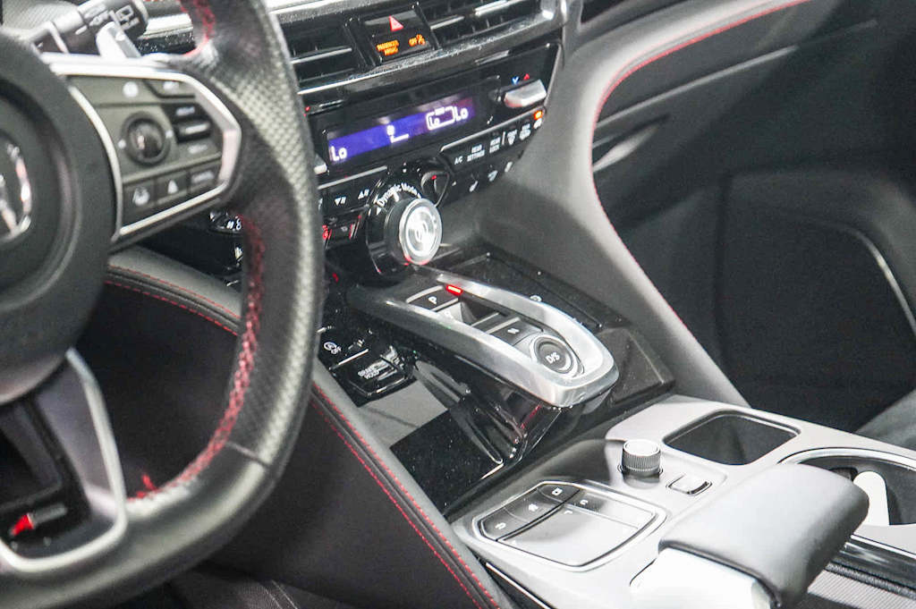 Thumbnail: 2023 Acura MDX - 15