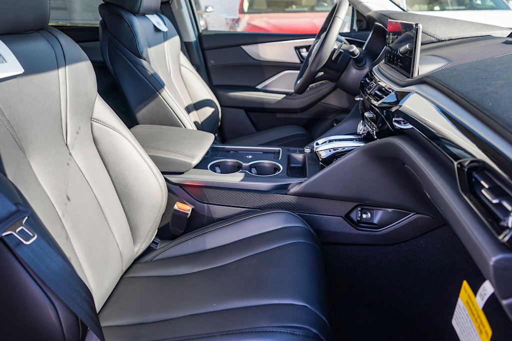 Thumbnail: 2026 Acura MDX - 10