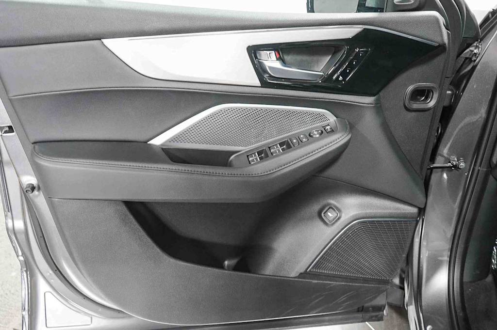 Thumbnail: 2025 Acura MDX - 23