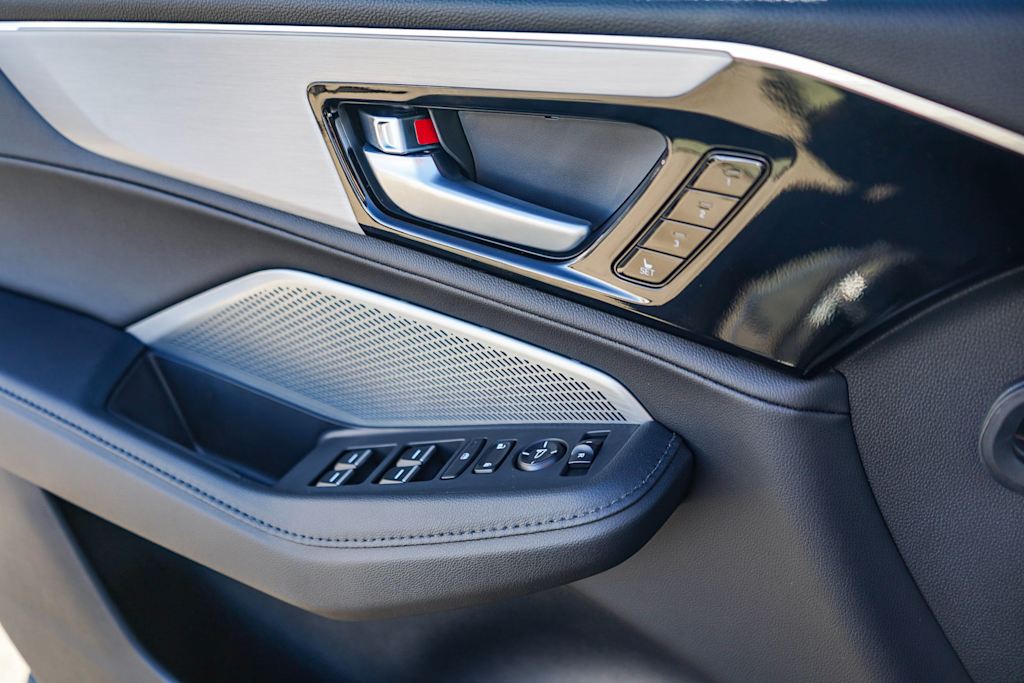 Thumbnail: 2026 Acura MDX - 25