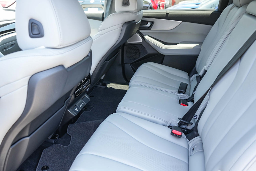 Thumbnail: 2026 Acura MDX - 11