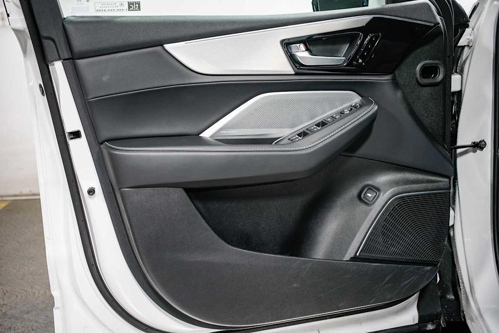 Thumbnail: 2025 Acura MDX - 25