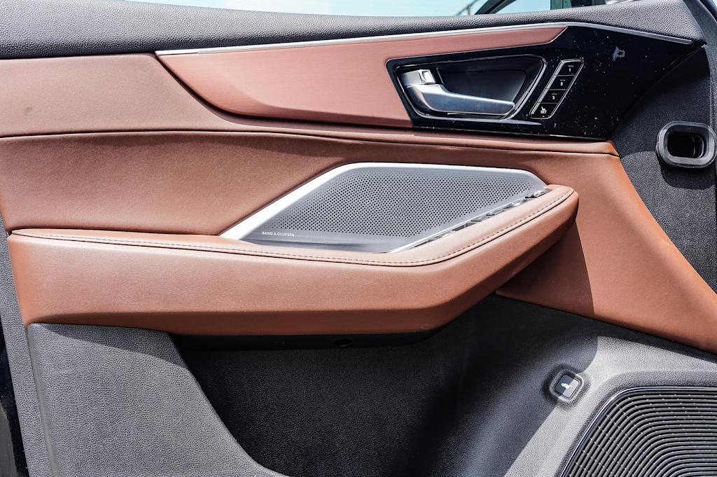 Thumbnail: 2025 Acura MDX - 27