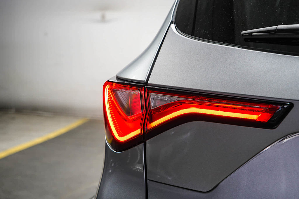 Thumbnail: 2023 Acura MDX - 23
