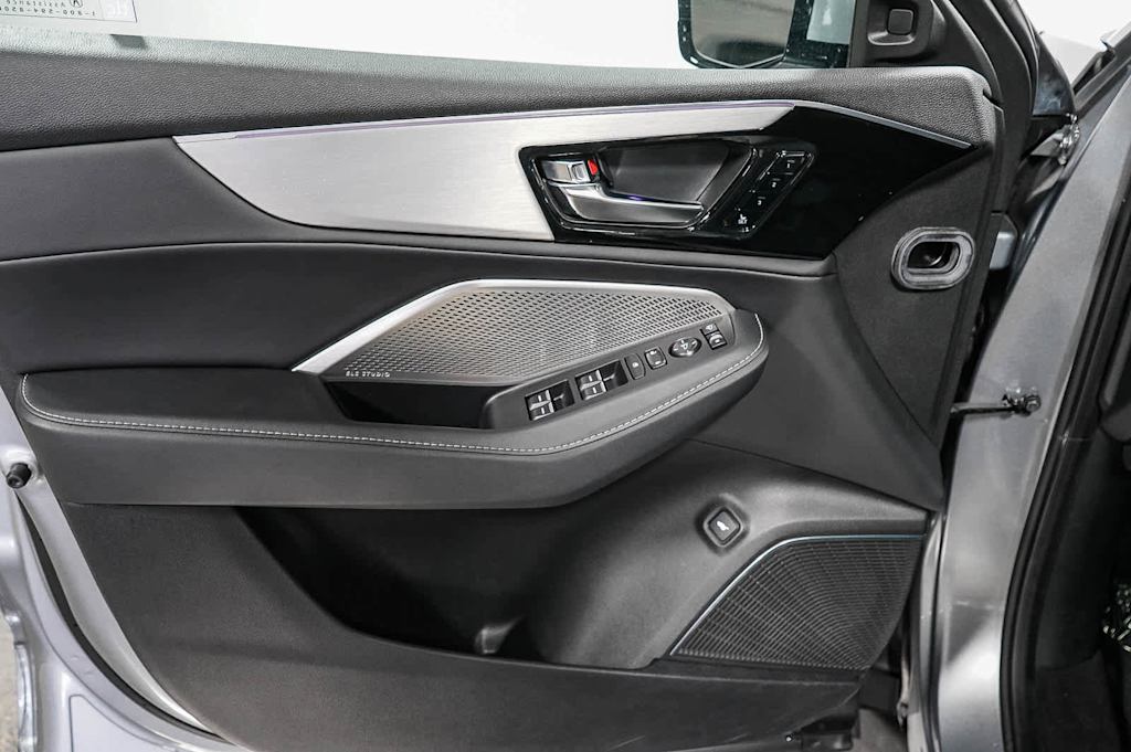Thumbnail: 2023 Acura MDX - 27
