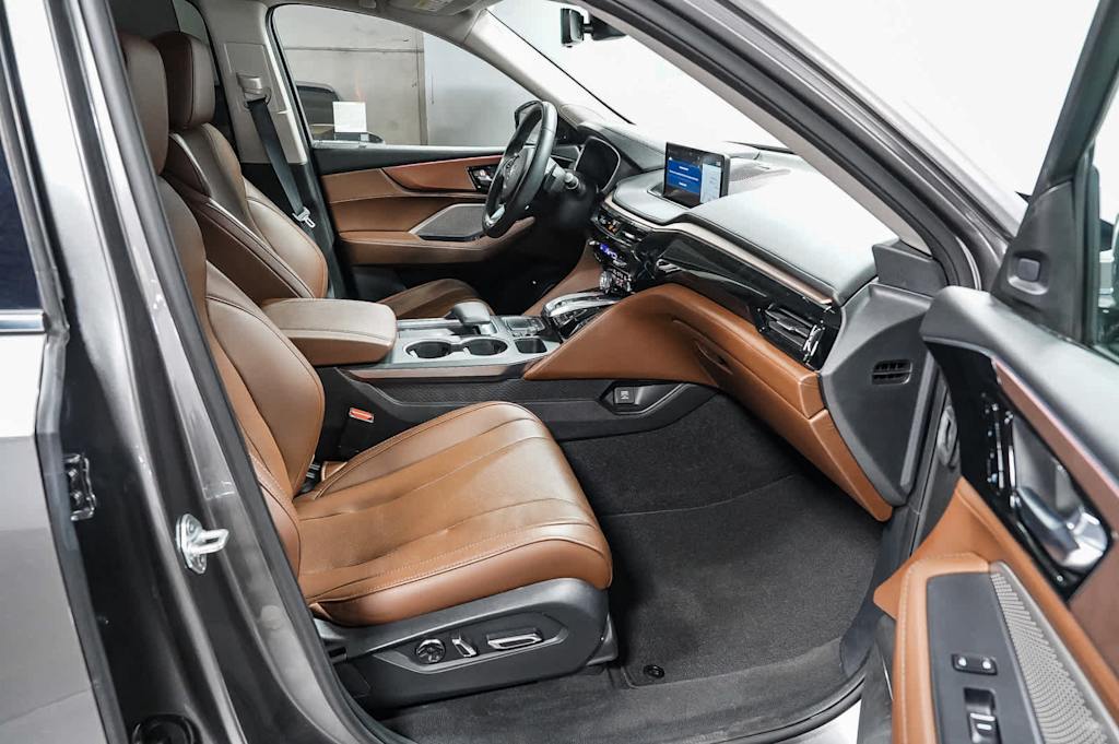 Thumbnail: 2023 Acura MDX - 10