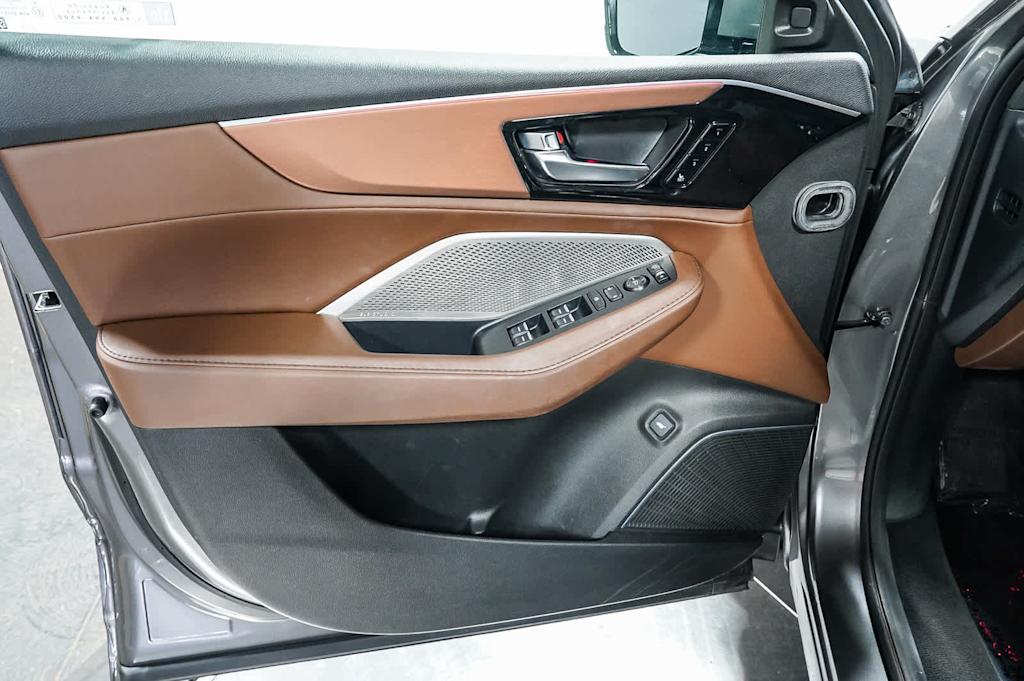 Thumbnail: 2023 Acura MDX - 24