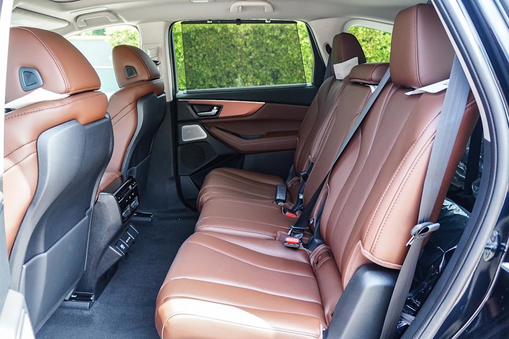 Thumbnail: 2025 Acura MDX - 12