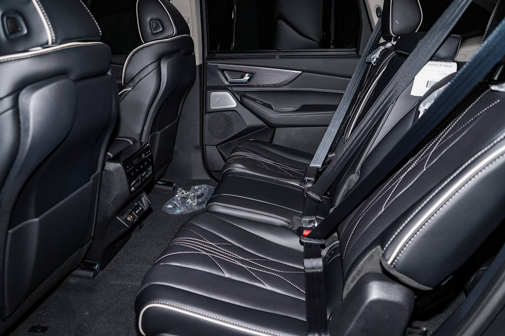 Thumbnail: 2025 Acura MDX - 12