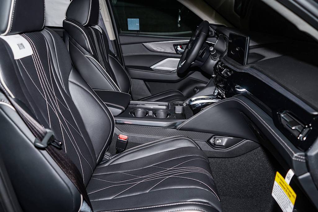 Thumbnail: 2025 Acura MDX - 10