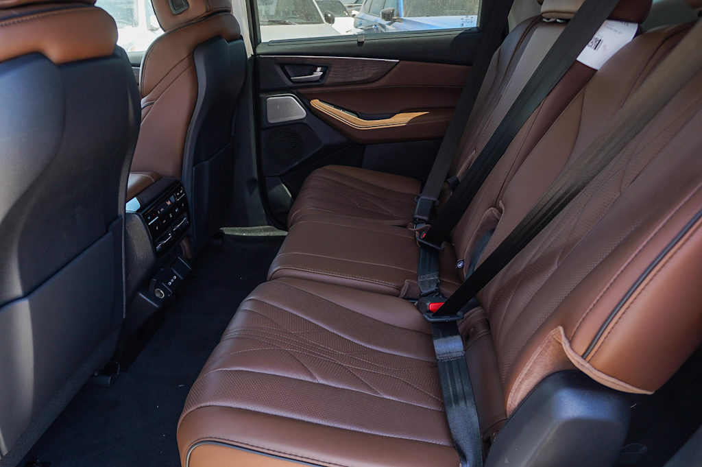 Thumbnail: 2026 Acura MDX - 11