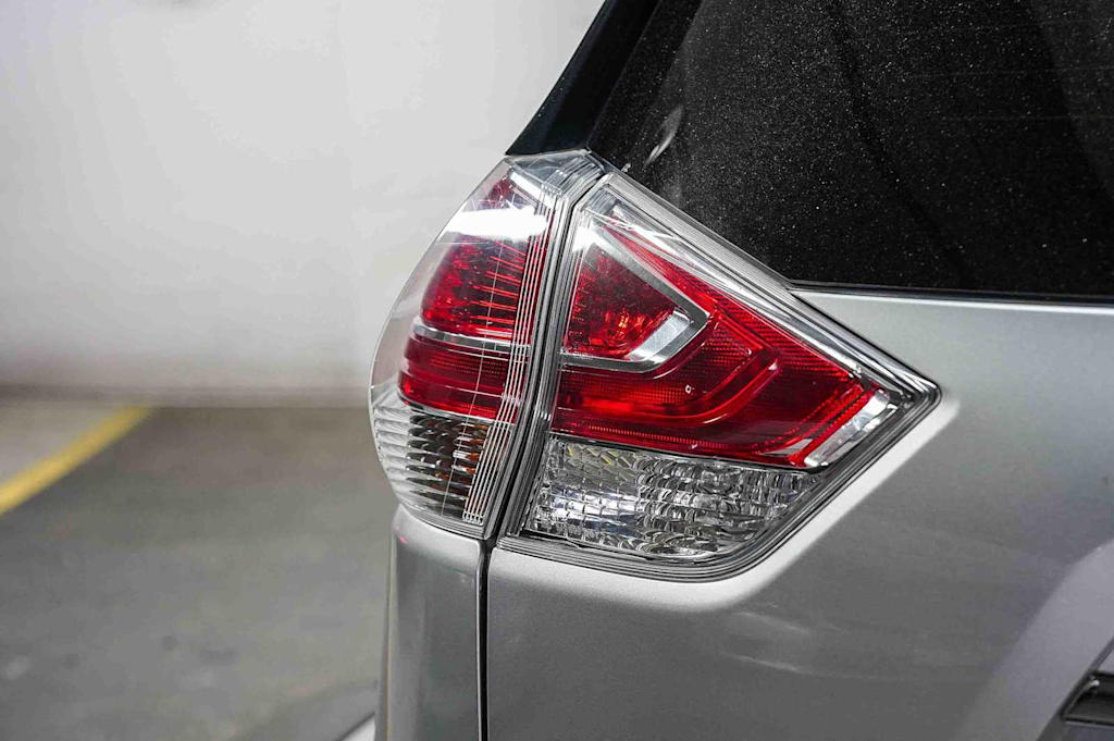 Thumbnail: 2015 Nissan Rogue - 23