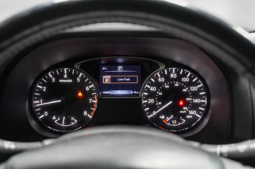 Thumbnail: 2019 Nissan Pathfinder - 17