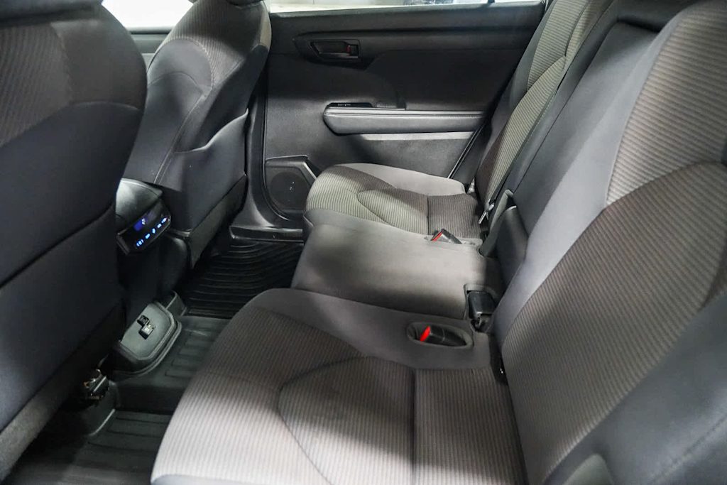 Thumbnail: 2021 Toyota Highlander - 12