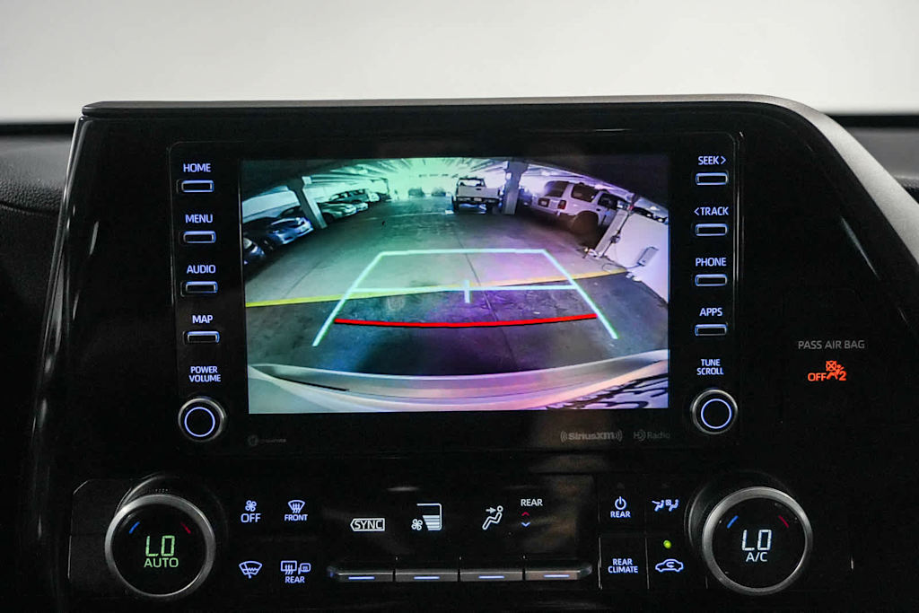 Thumbnail: 2021 Toyota Highlander - 26