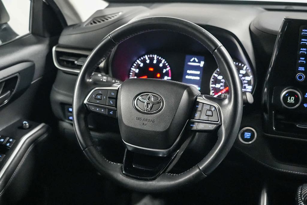 Thumbnail: 2021 Toyota Highlander - 9
