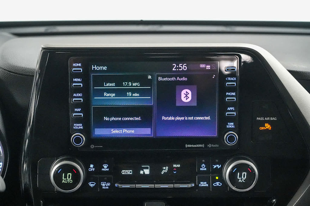 Thumbnail: 2021 Toyota Highlander - 23