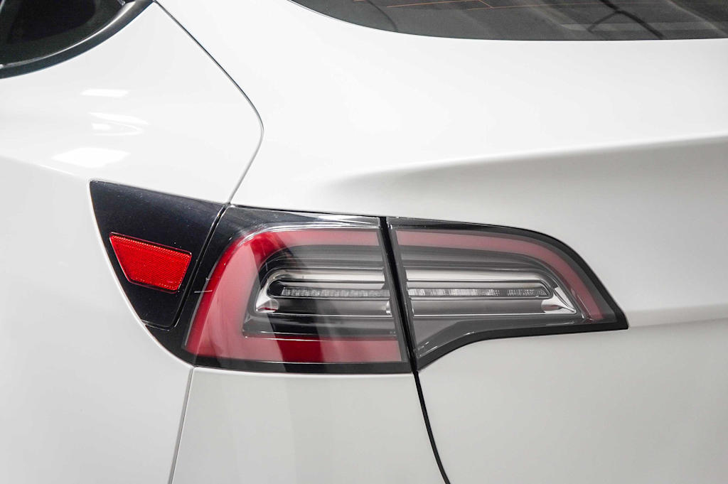 Thumbnail: 2023 Tesla Model 3 - 16