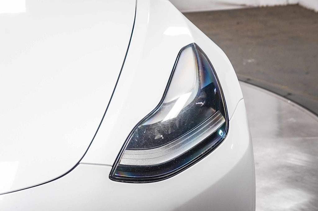 Thumbnail: 2023 Tesla Model 3 - 15