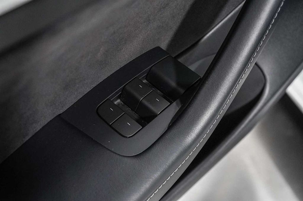 Thumbnail: 2023 Tesla Model 3 - 20