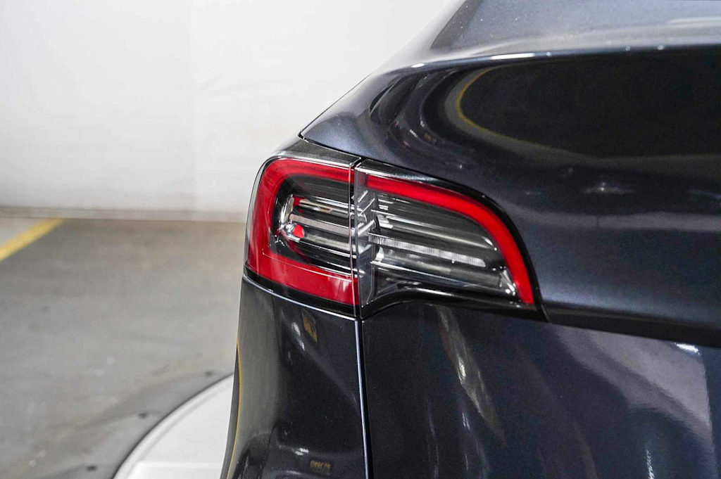 Thumbnail: 2022 Tesla Model Y - 19