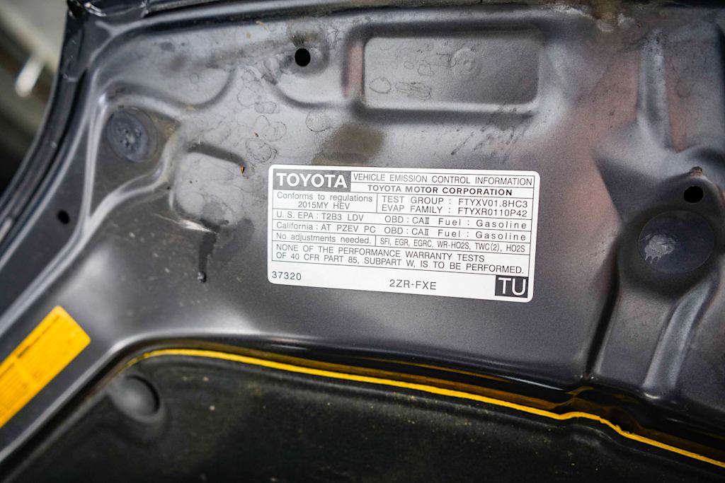 Thumbnail: 2015 Toyota Prius - 18