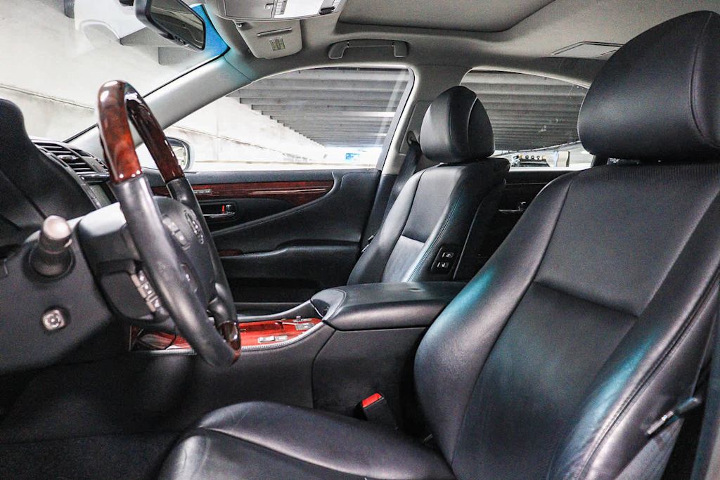 Thumbnail: 2009 Lexus LS - 9