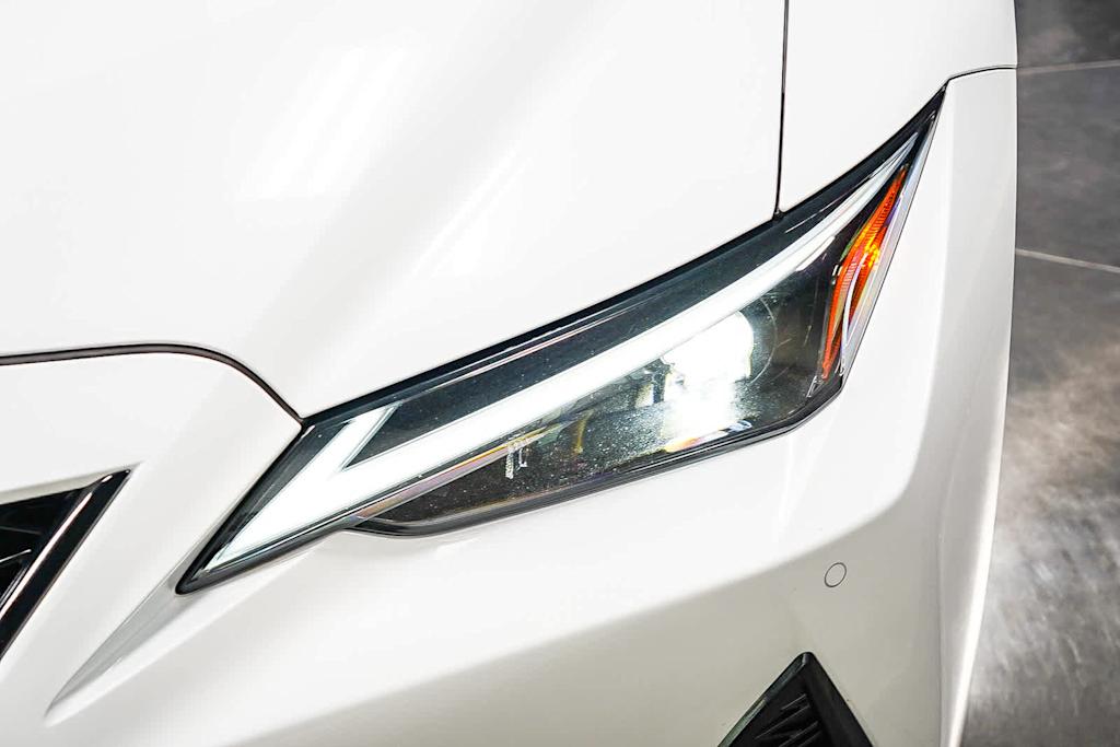 Thumbnail: 2025 Lexus ES - 20