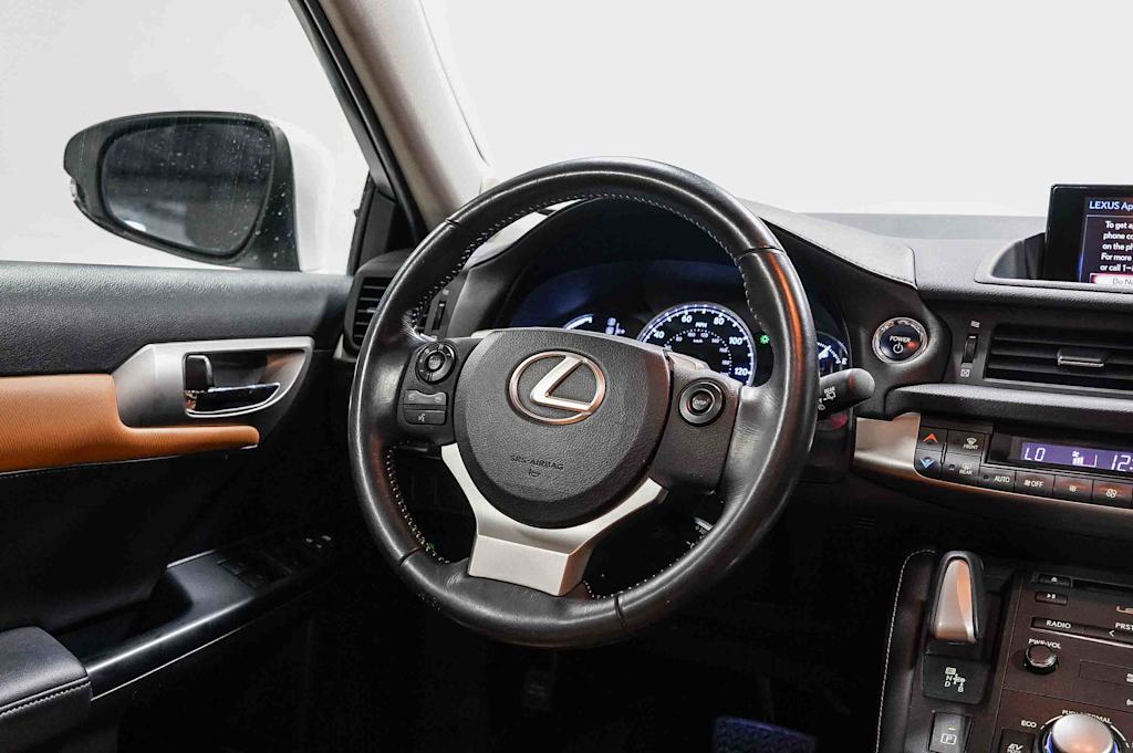 Thumbnail: 2015 Lexus CT - 13
