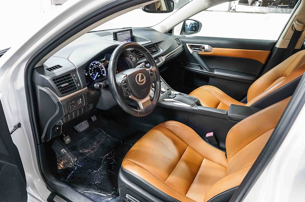 Thumbnail: 2015 Lexus CT - 11