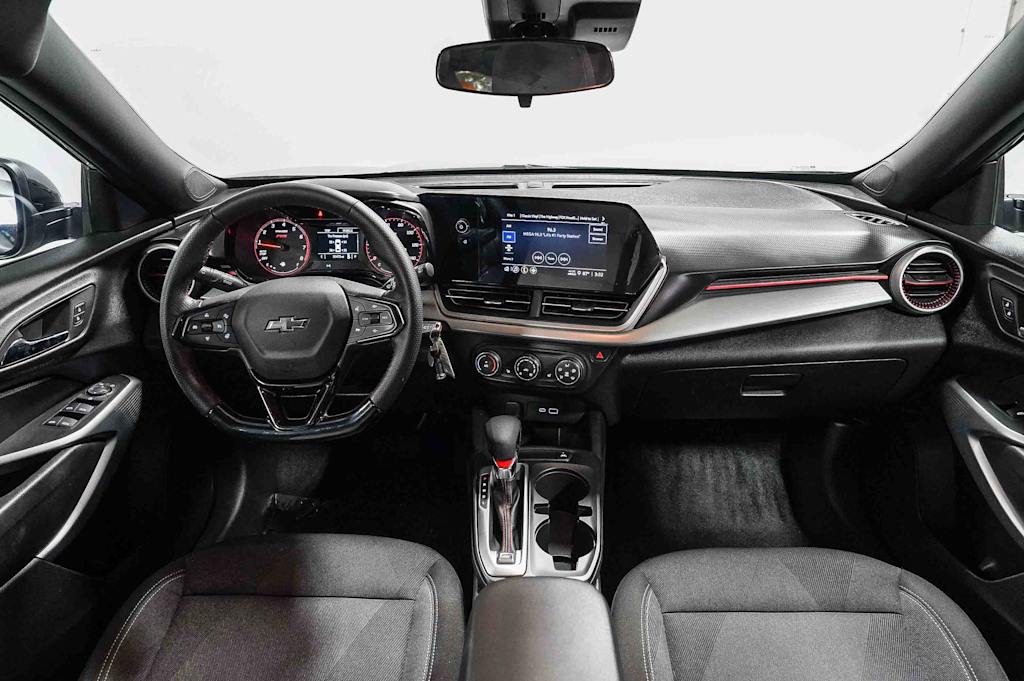 Thumbnail: 2025 Chevrolet Trax - 2