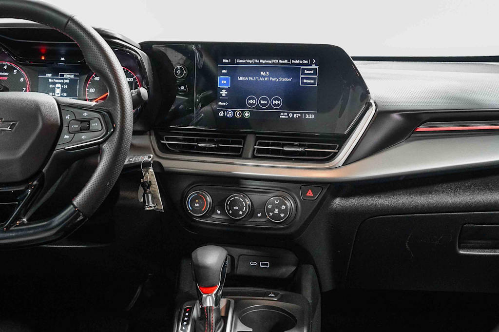 Thumbnail: 2025 Chevrolet Trax - 14