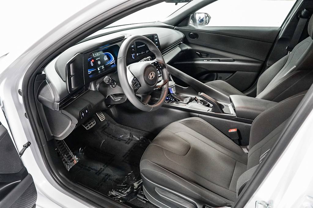 Thumbnail: 2026 Hyundai Elantra - 10