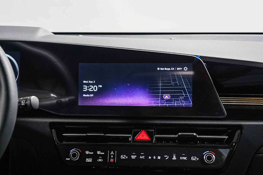 Thumbnail: 2026 Kia Niro - 15
